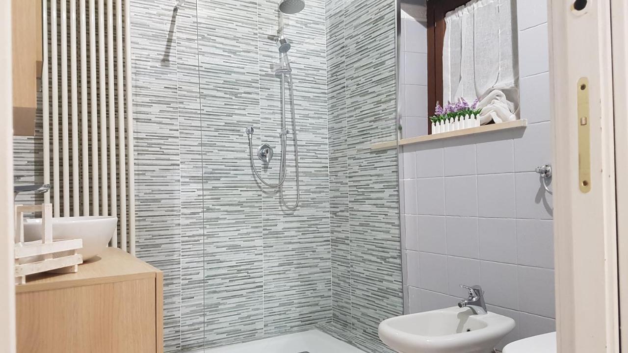 Apartamento Palazzo Ponte Pietra Verona Exterior foto